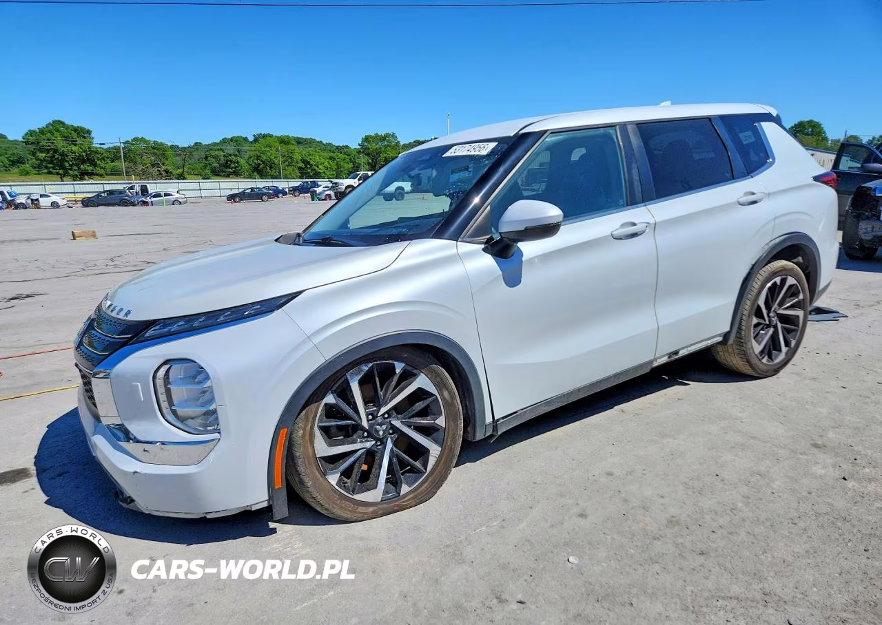 2022 Mitsubishi Outlander Es – zdjęcie 1 z 13
