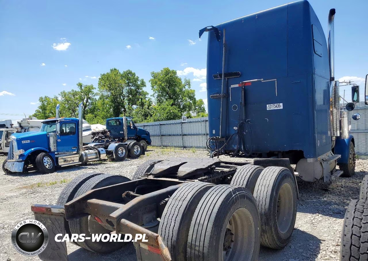 2000 Freightliner 108Sd VIN:1FUPCDYB4YPG54792 - 4