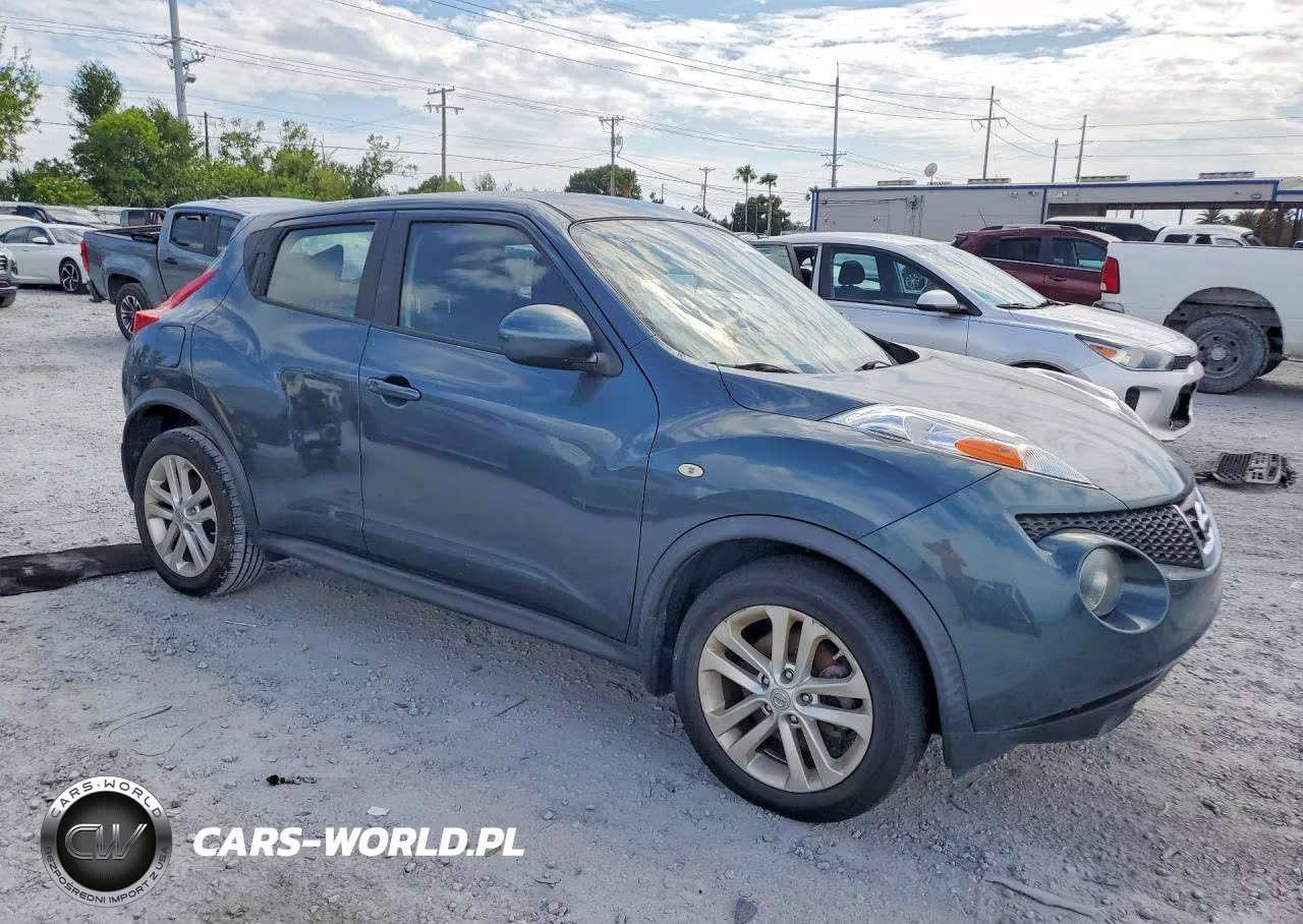 2014 Nissan Juke S VIN:JN8AF5MR3ET450566 - 4