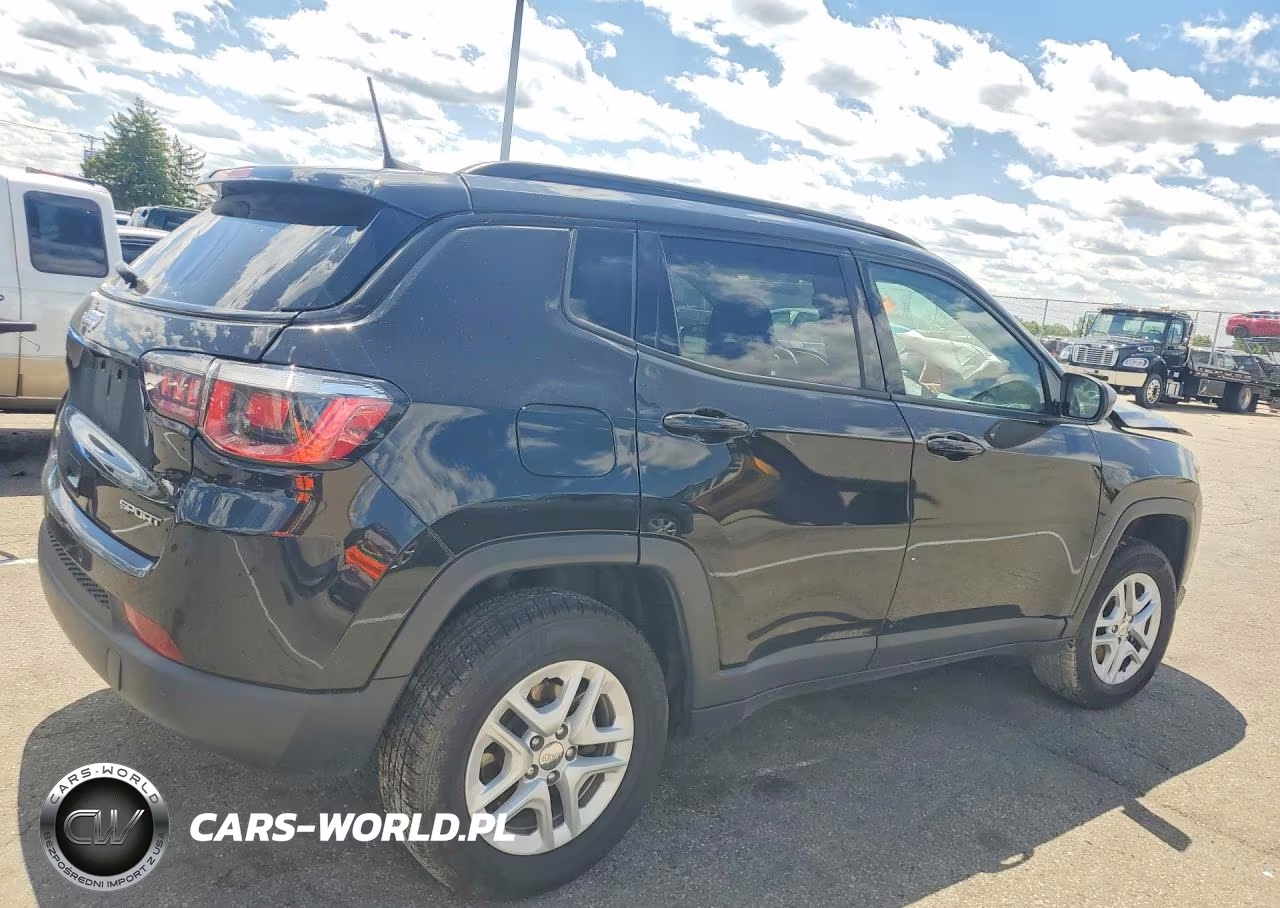 2018 Jeep Compass Sport VIN:3C4NJDAB1JT483349 - 3