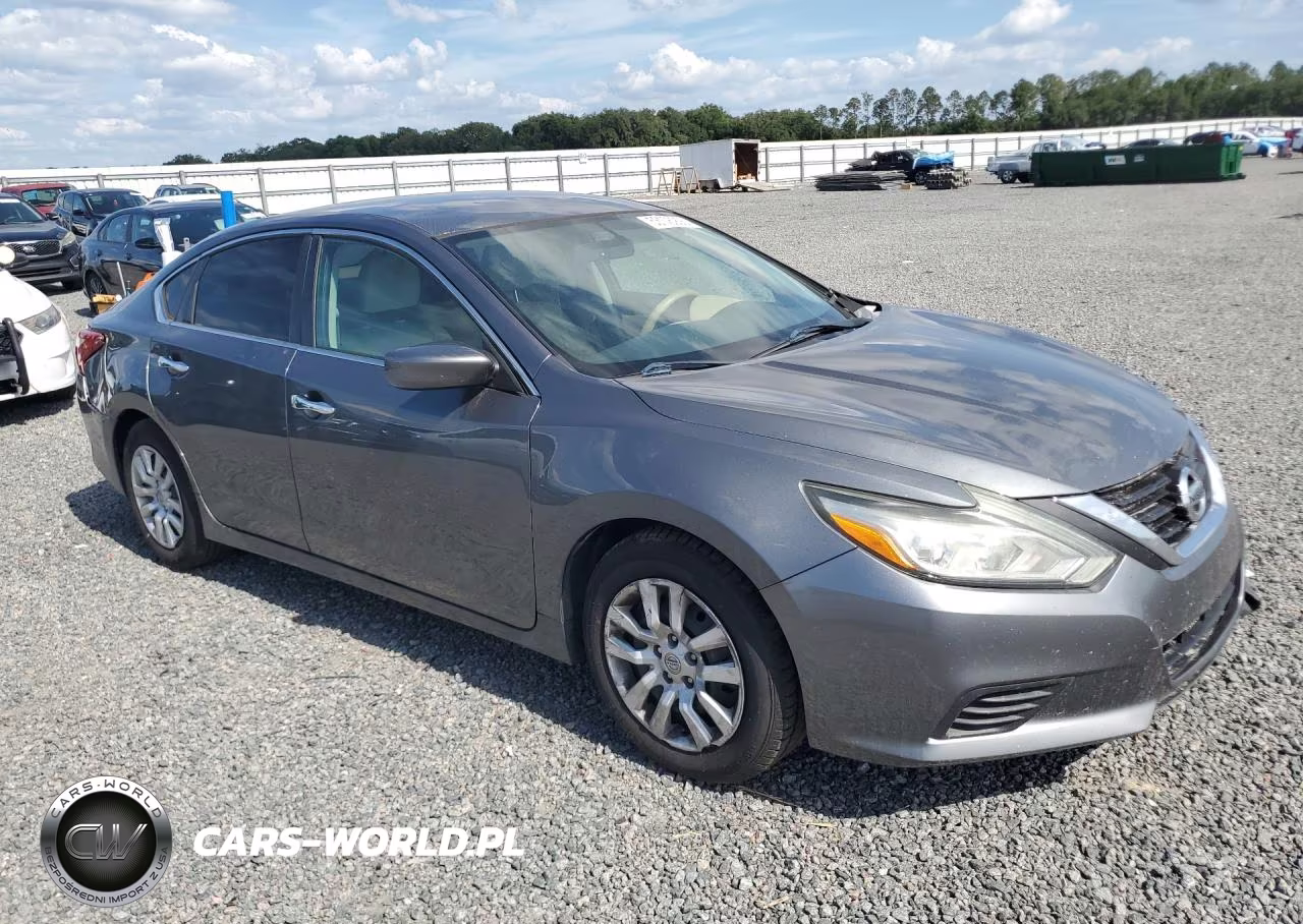 2017 Nissan Altima 2.5 S VIN:1N4AL3AP5HN313381 - 4