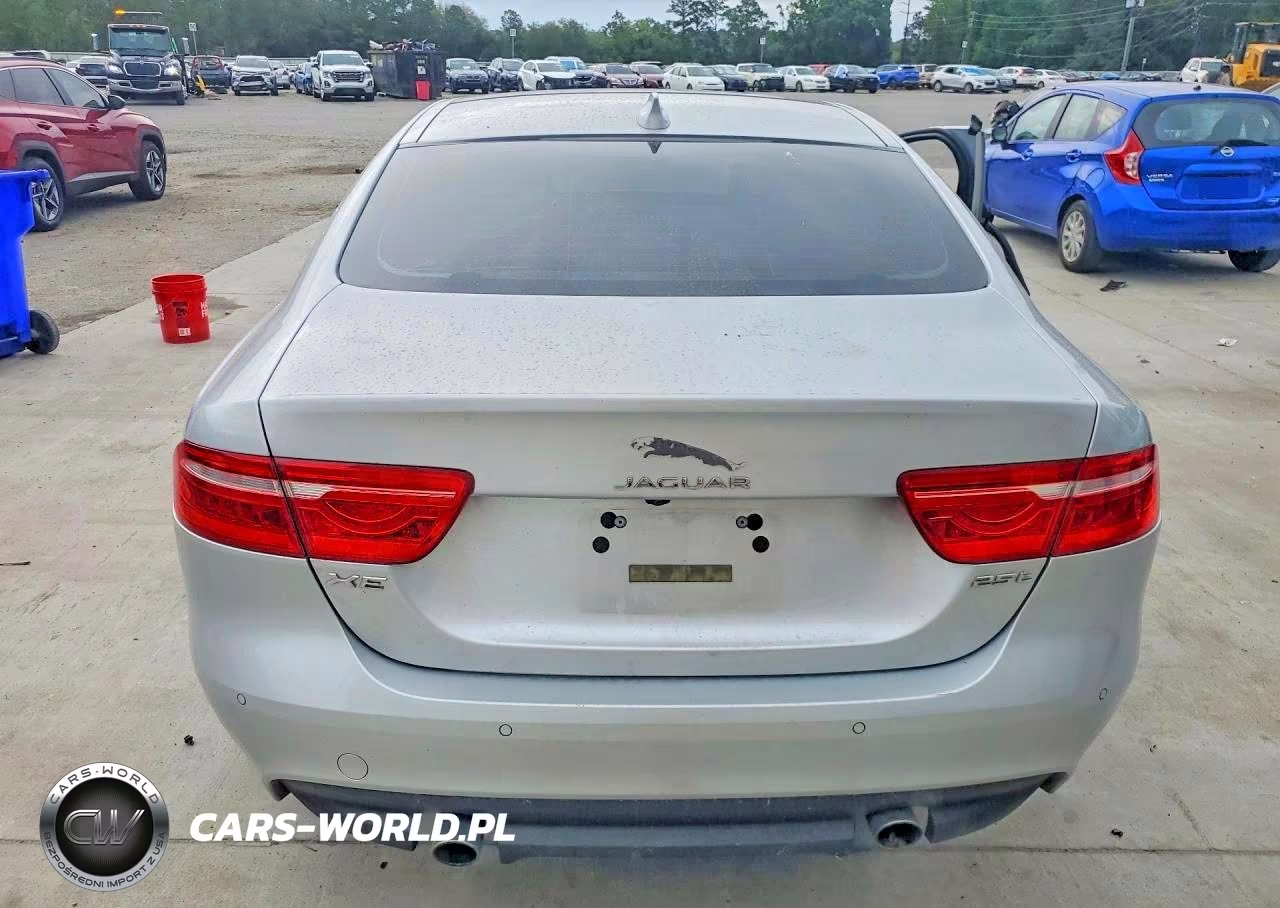2017 Jaguar Xe Premium VIN:SAJAD4BG9HA969474 - 6