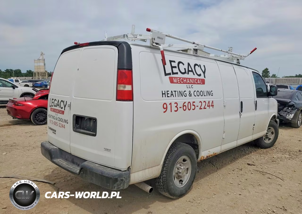 2013 Chevrolet Express G2500 VIN:1GCWGGCA1D1100420 - 3