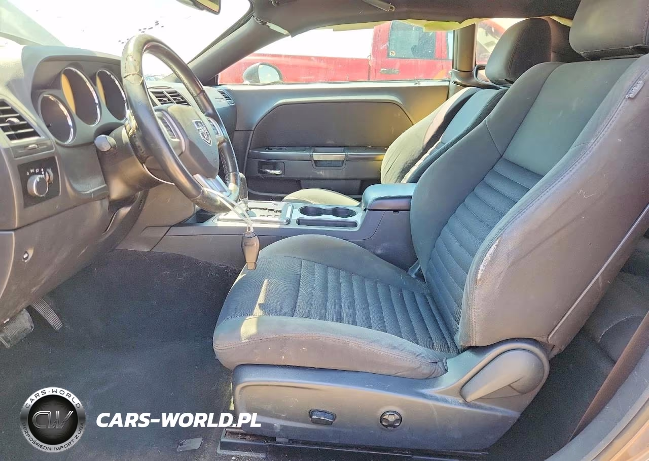 2013 Dodge Challenger VIN:2C3CDYAG2DH676158 - 7