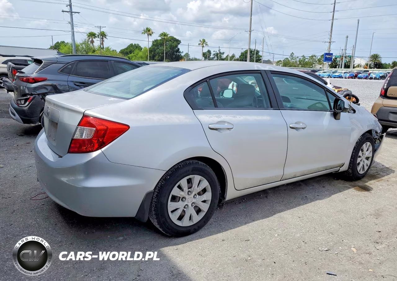 2012 Honda Civic Lx VIN:2HGFB2F5XCH553419 - 3