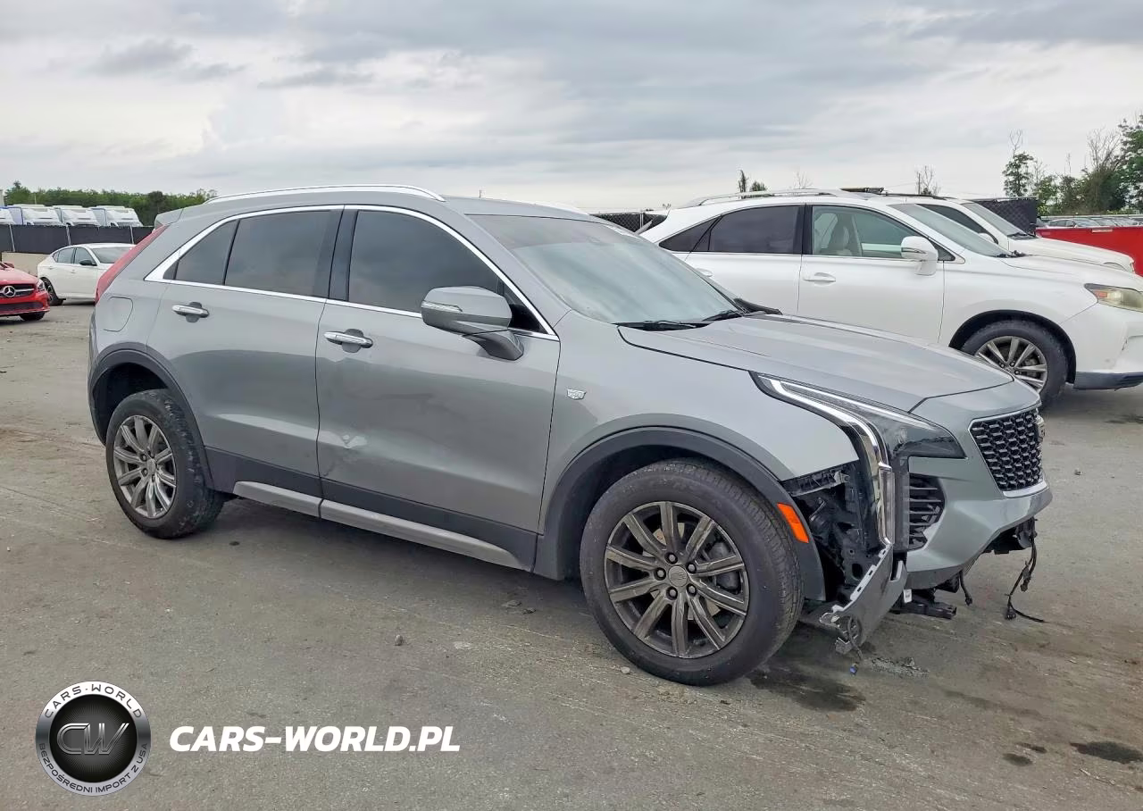 2023 Cadillac Xt4 Premium Luxury VIN:1GYFZCR4XPF175817 - 4