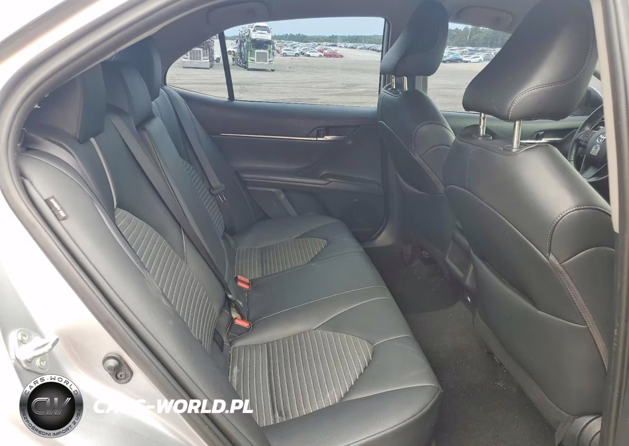 2024 Toyota Camry Se VIN:4T1T11AK3RU852439 - 10