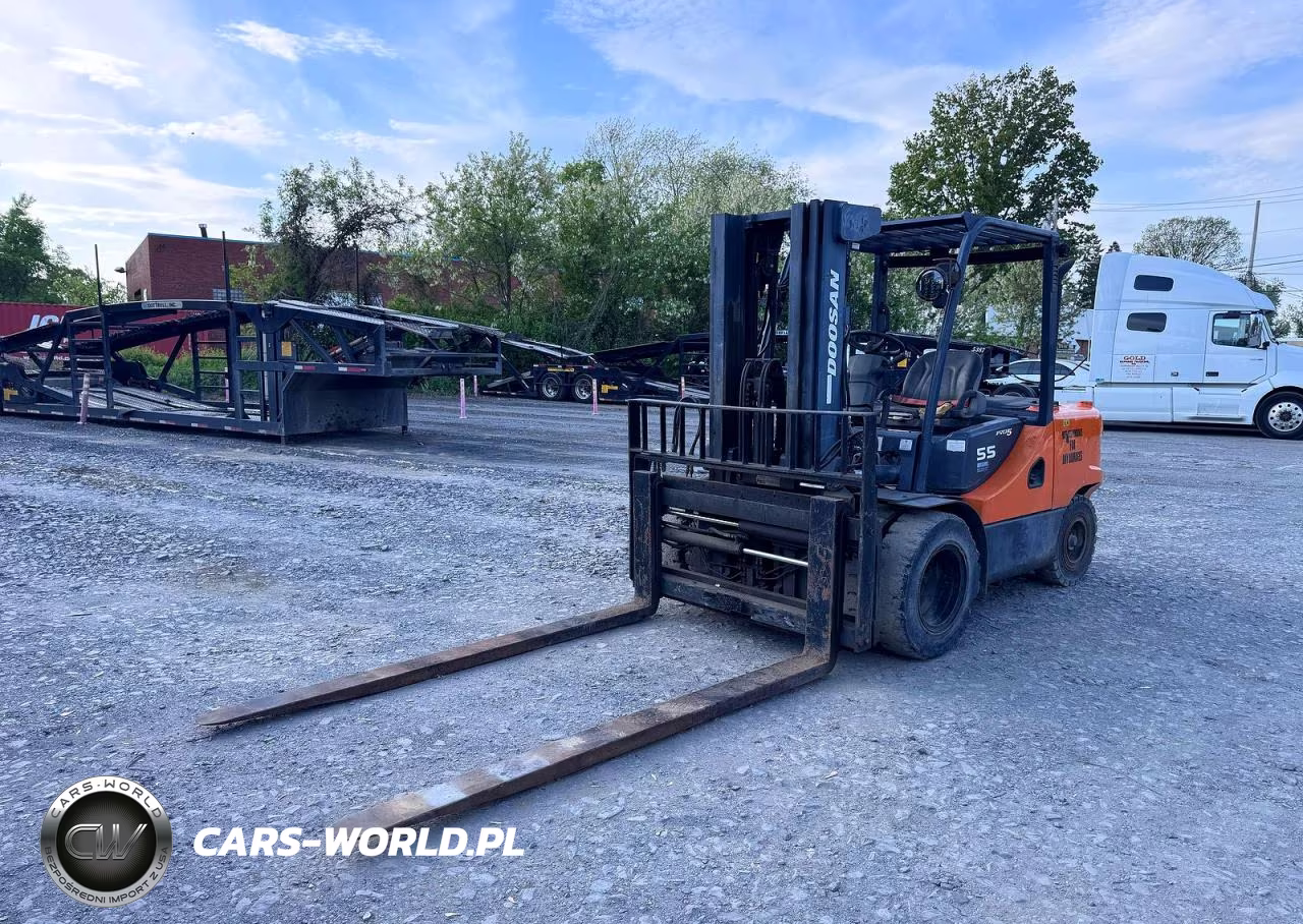 2013 Doosan Industrial Equipment Cushion Tire Or Pneumatic Forklift Forklift VIN:FD80518800095 - 2