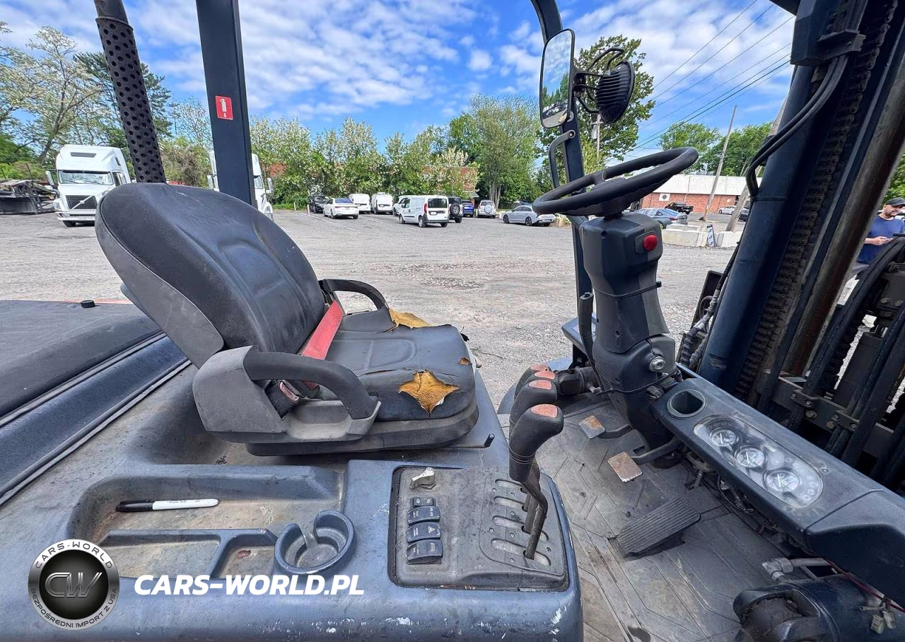 2013 Doosan Industrial Equipment Cushion Tire Or Pneumatic Forklift Forklift VIN:FD80518800095 - 5