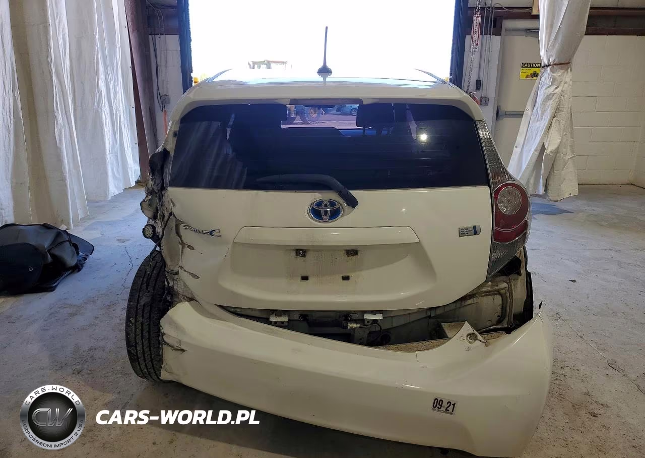 2012 Toyota Prius VIN:JTDKDTB37C1010691 - 6