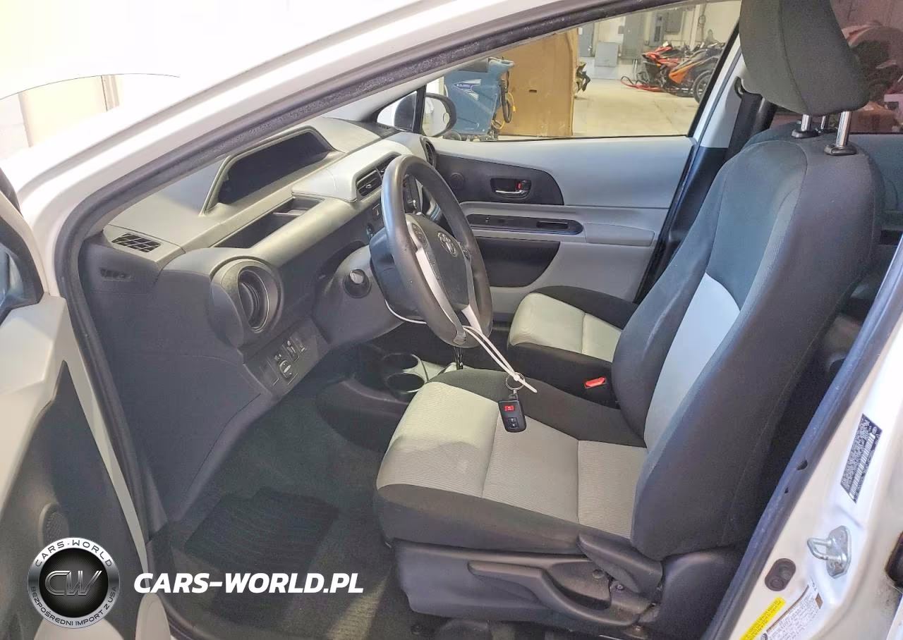 2012 Toyota Prius VIN:JTDKDTB37C1010691 - 7