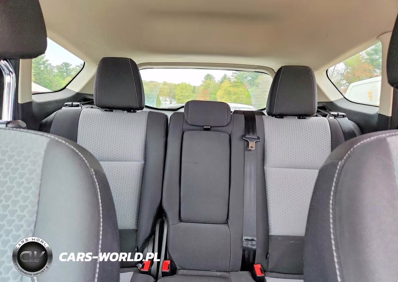 2017 Ford Escape Se VIN:1FMCU9GDXHUC57715 - 10