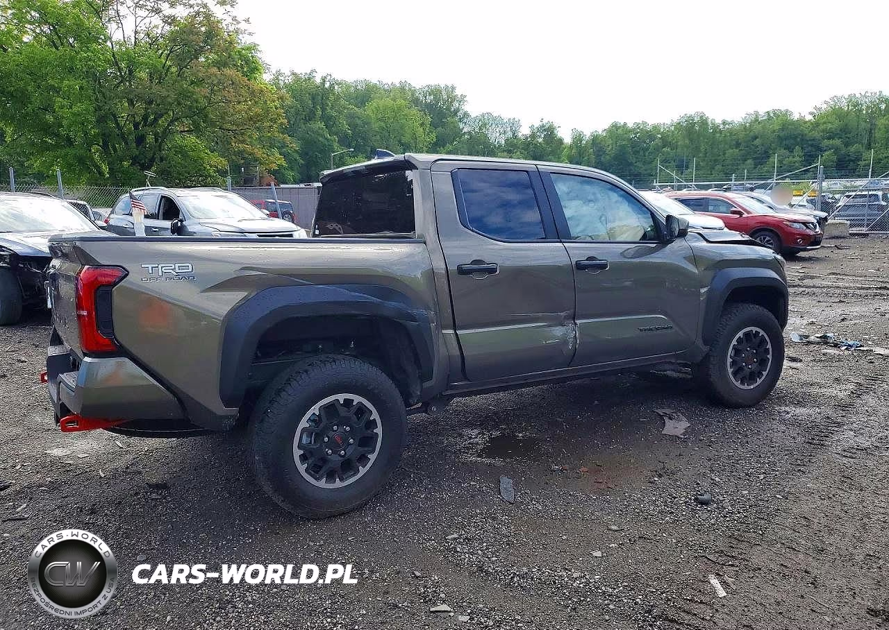 2025 Toyota Tacoma Trd Off-Road VIN:3TMLB5JN9SM182263 - 3