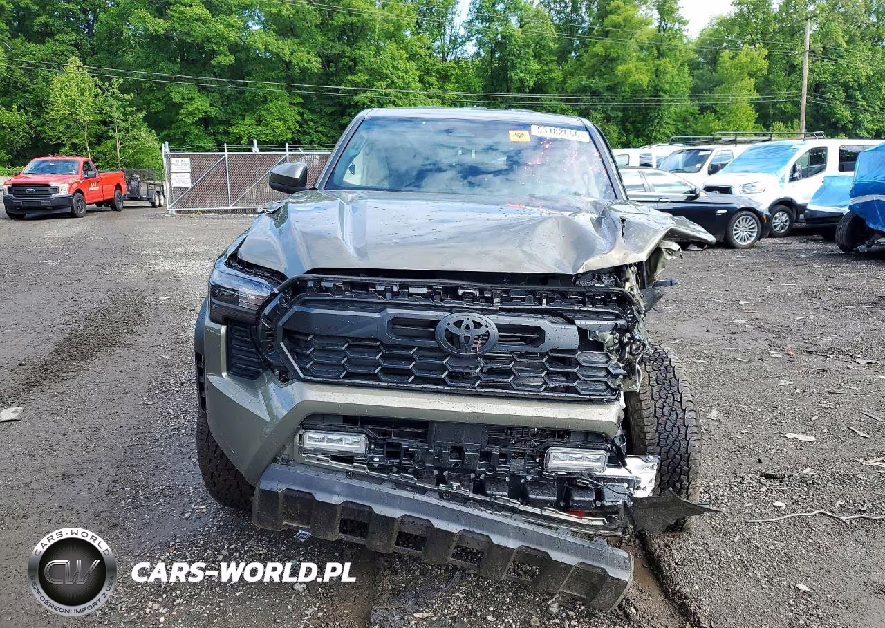 2025 Toyota Tacoma Trd Off-Road VIN:3TMLB5JN9SM182263 - 5