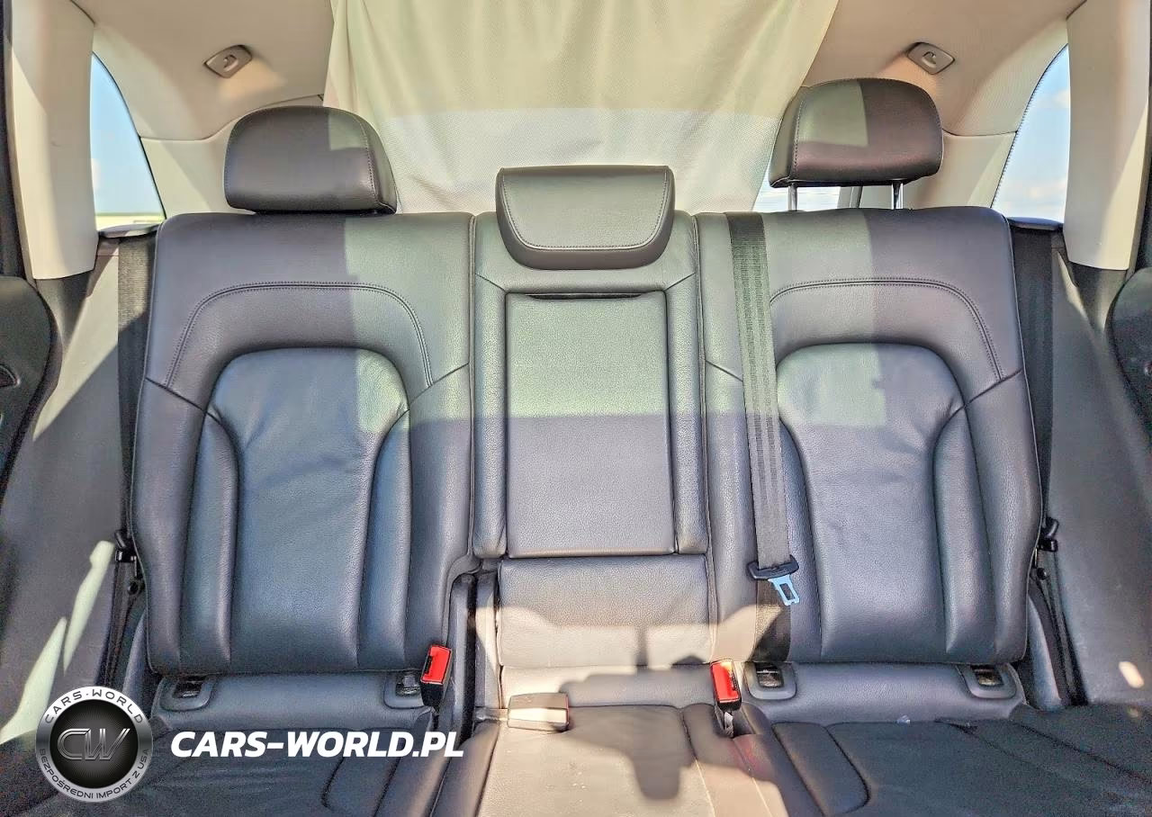 2014 Audi Q5 Premium Plus VIN:WA1LFAFP5EA127537 - 10