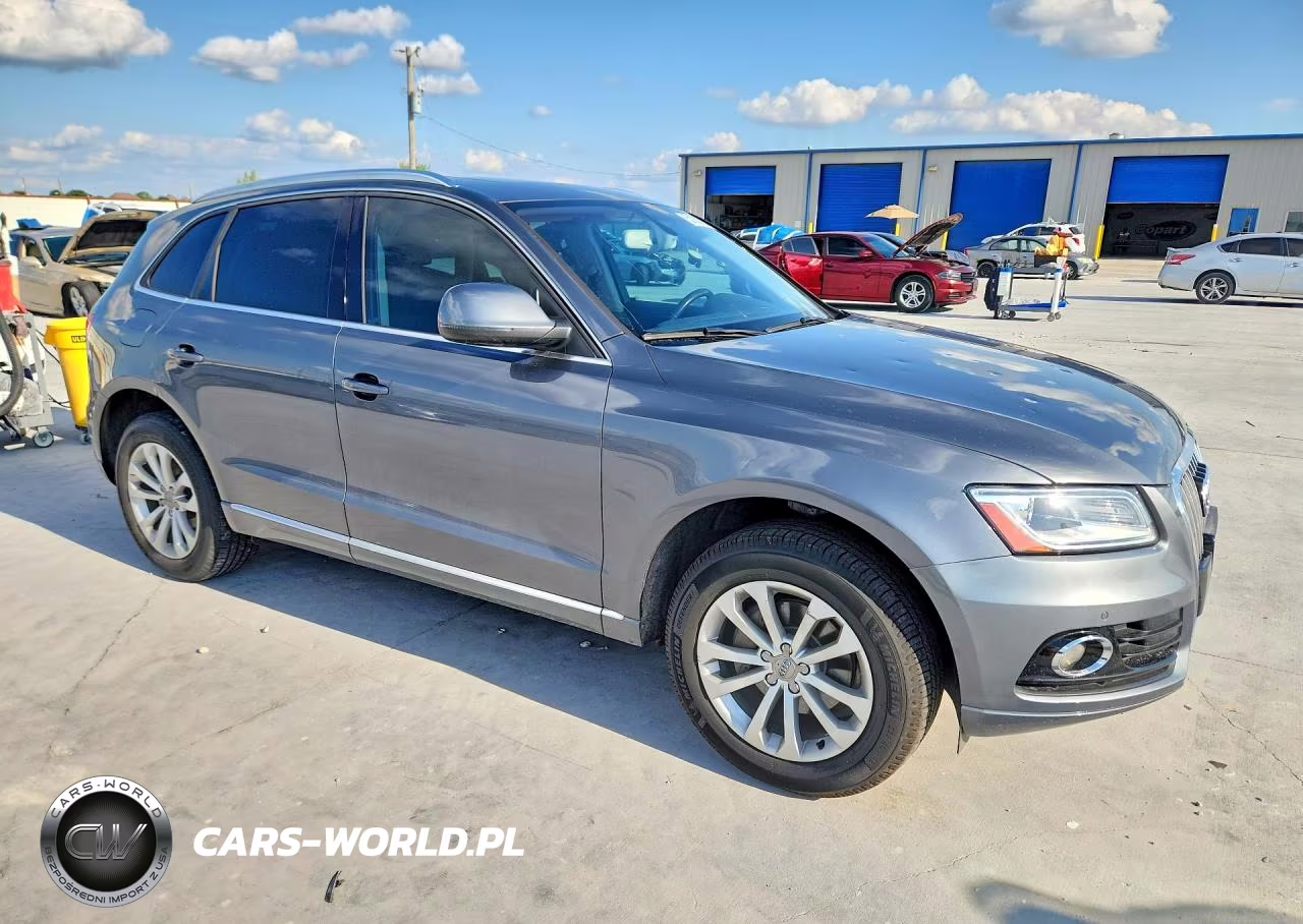 2014 Audi Q5 Premium Plus VIN:WA1LFAFP5EA127537 - 4