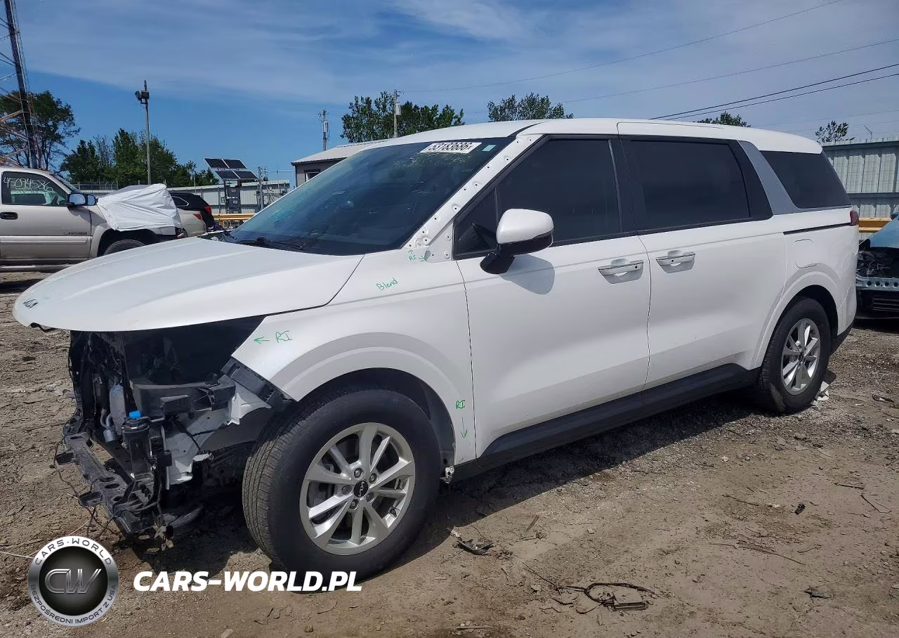 2023 Kia Carnival Lx