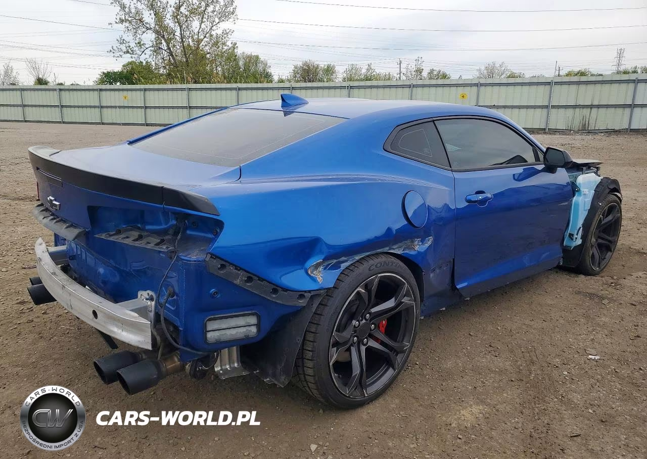 2018 Chevrolet Camaro Ss VIN:1G1FE1R75J0185061 - 3