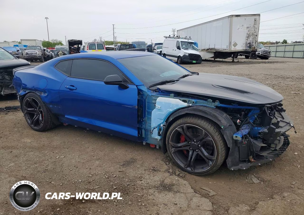 2018 Chevrolet Camaro Ss VIN:1G1FE1R75J0185061 - 4