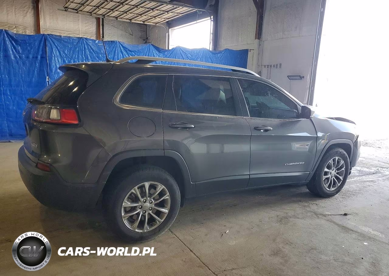2020 Jeep Cherokee Latitude Plus VIN:1C4PJMLB0LD584915 - 3