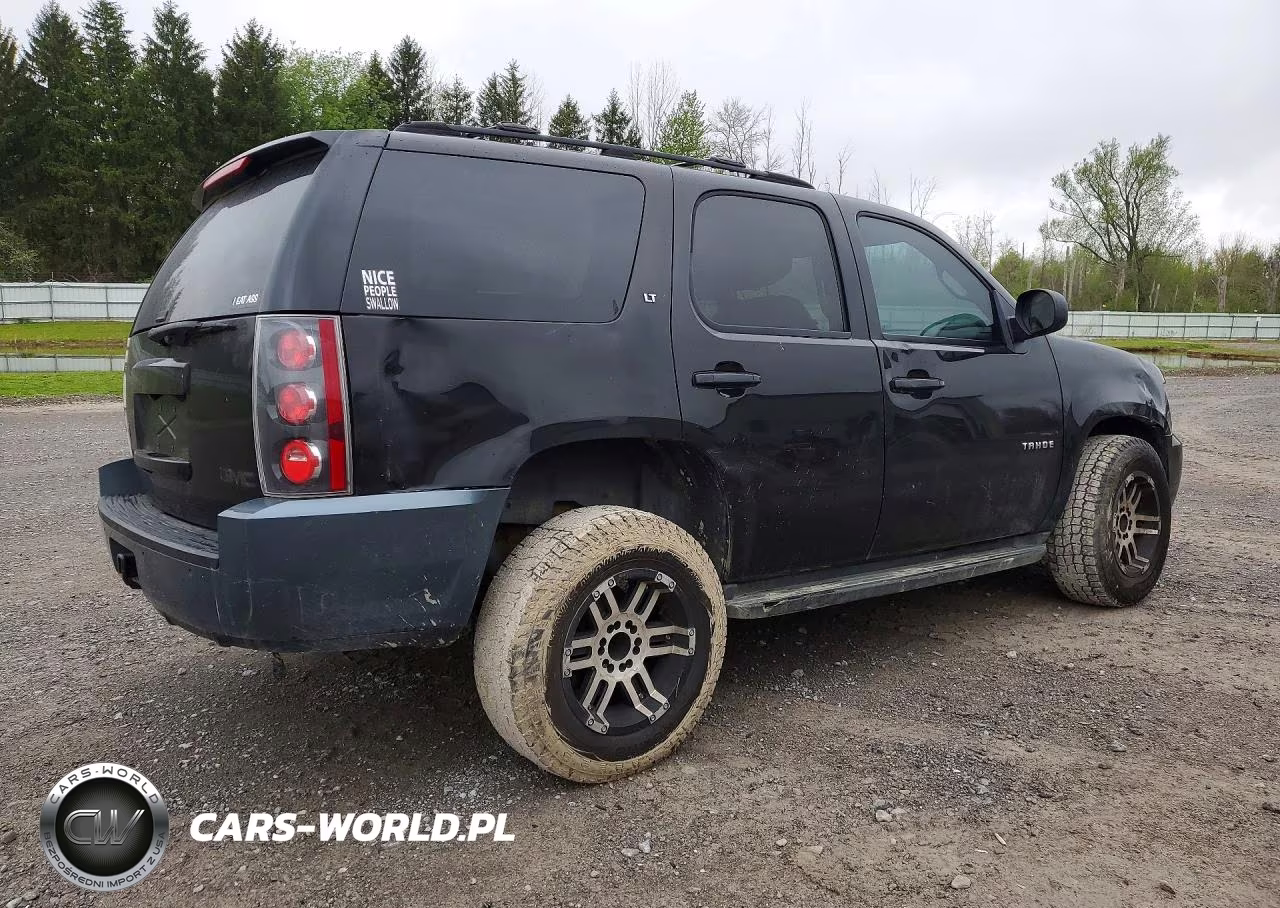 CHEVROLET TAHOE K150 VIN:1GNSKBE05CR266922 - 3