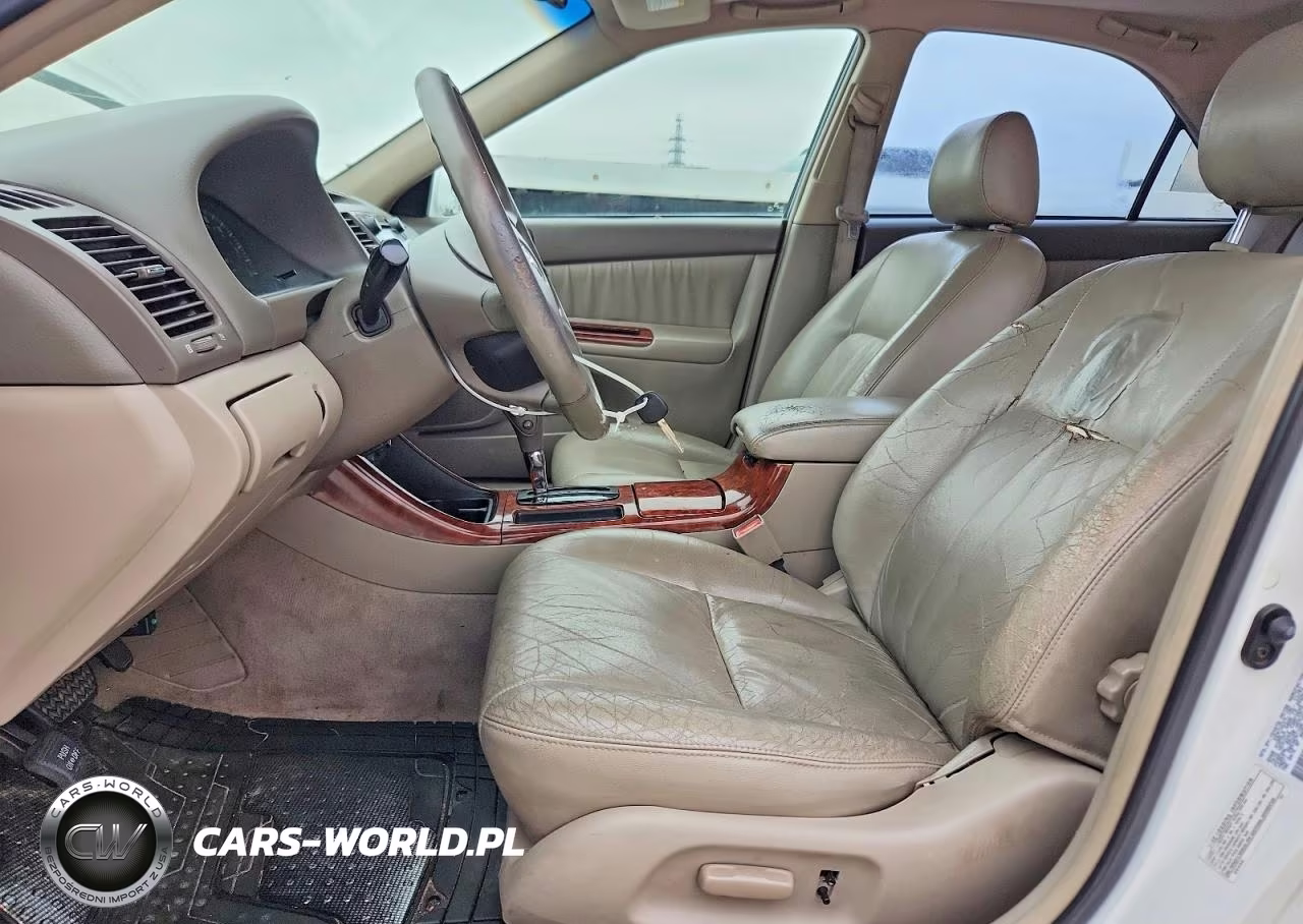 2002 Toyota Camry Le VIN:4T1BE32K52U027812 - 7