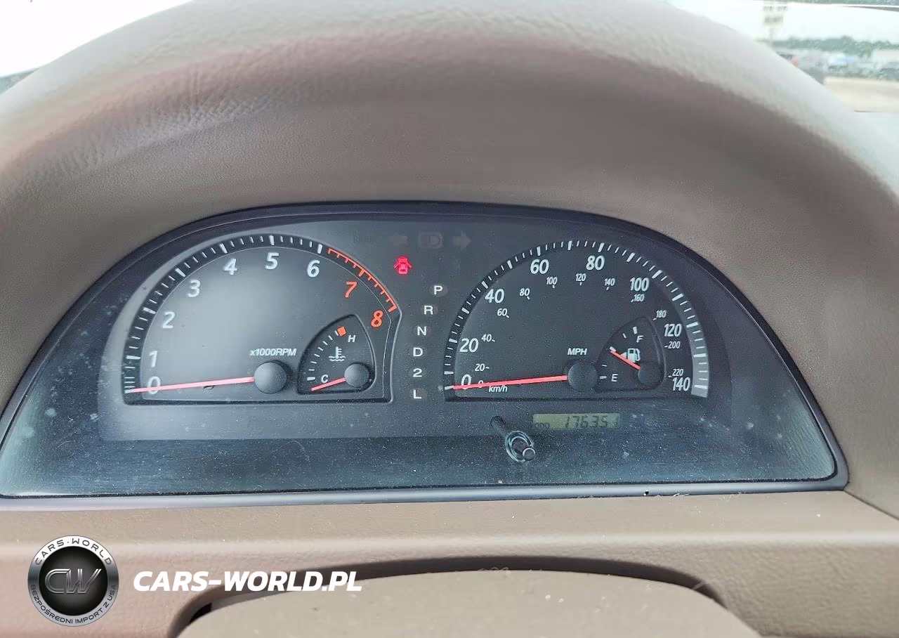 2002 Toyota Camry Le VIN:4T1BE32K52U027812 - 9