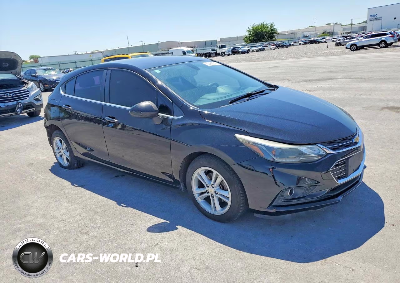 2018 Chevrolet Cruze Lt VIN:3G1BE6SM4JS640762 - 4