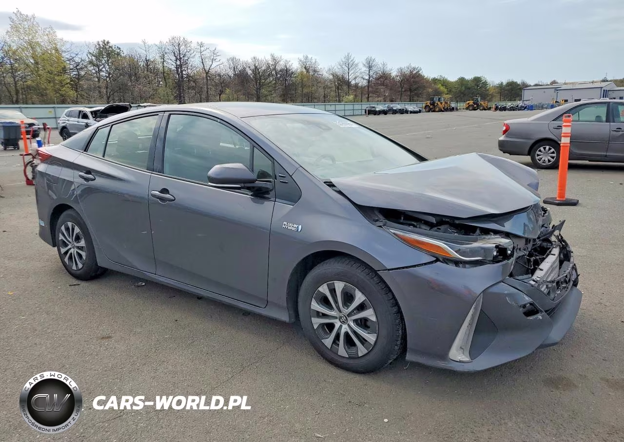 2020 Toyota Prius Prime Le VIN:JTDKARFP6L3124033 - 4