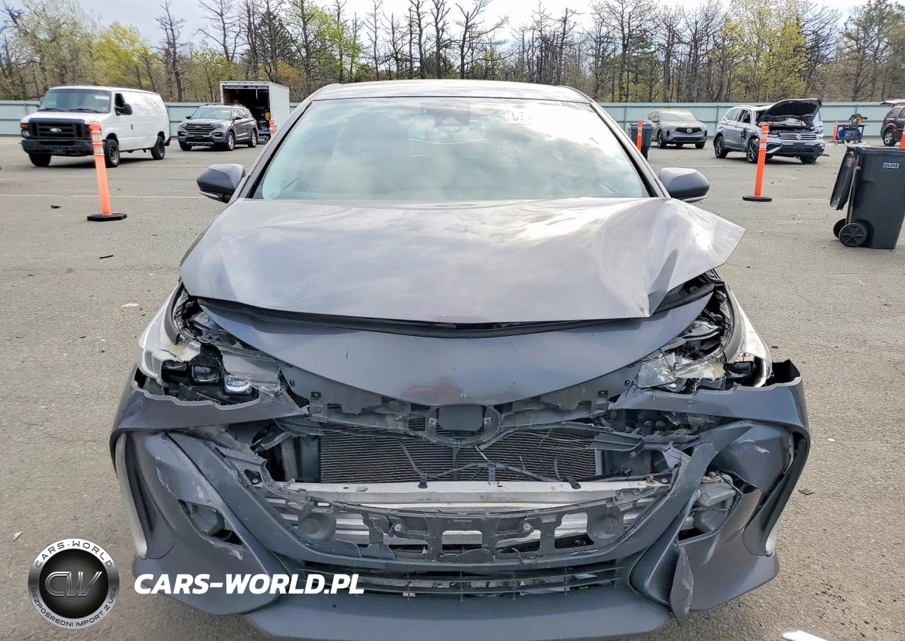 2020 Toyota Prius Prime Le VIN:JTDKARFP6L3124033 - 5