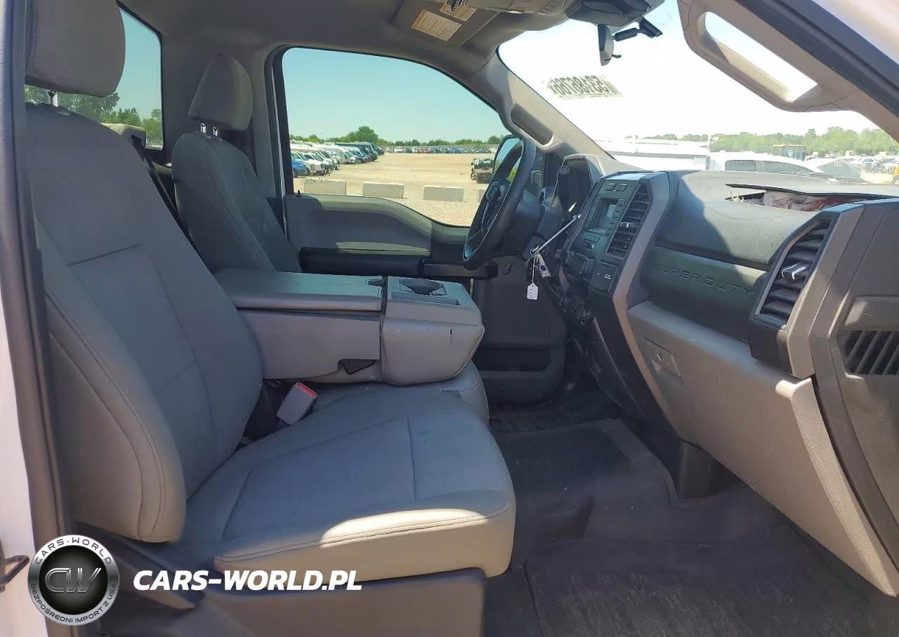 2020 Ford F250 Super Duty VIN:1FTBF2B63LEE60135 - 10