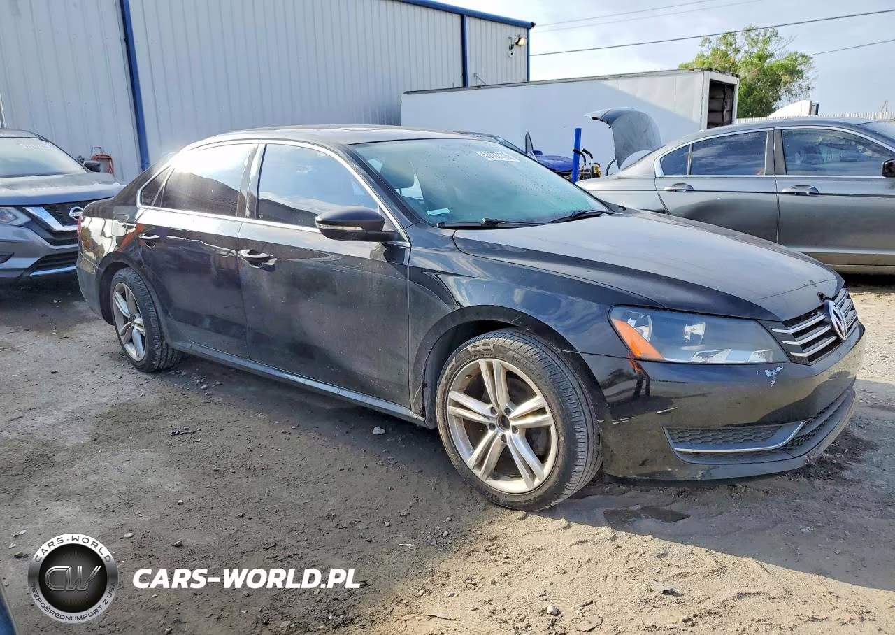 2012 Volkswagen Passat Se VIN:1VWBP7A31CC103286 - 4
