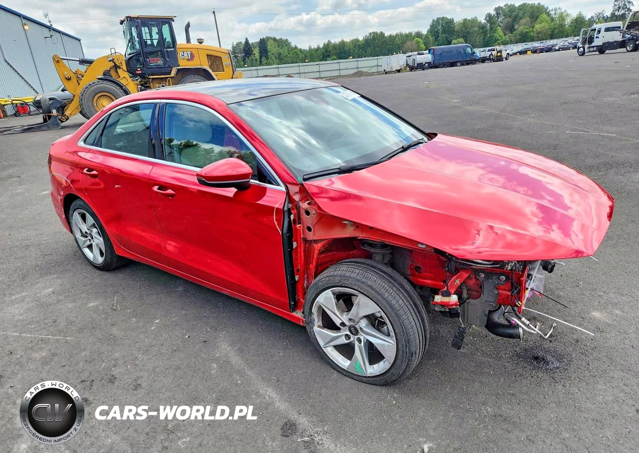 2023 Audi A3 Premium Plus VIN:WAUHUDGYXPA069144 - 4