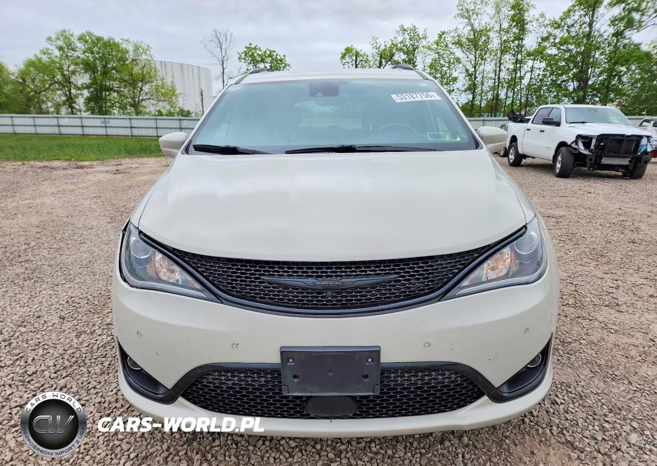 2020 Chrysler Pacifica Touring L VIN:2C4RC3BG2LR268066 - 5