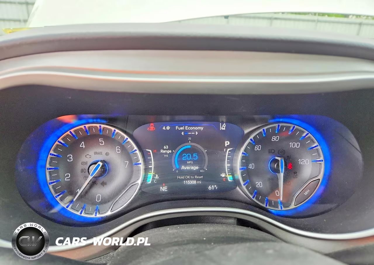 2020 Chrysler Pacifica Touring L VIN:2C4RC3BG2LR268066 - 9