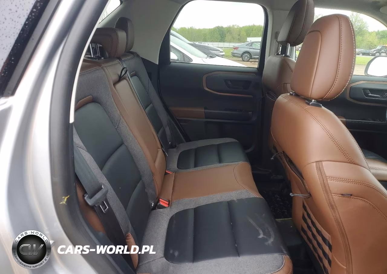 2022 Ford Bronco Sport Outer Banks VIN:3FMCR9C62NRD76600 - 11