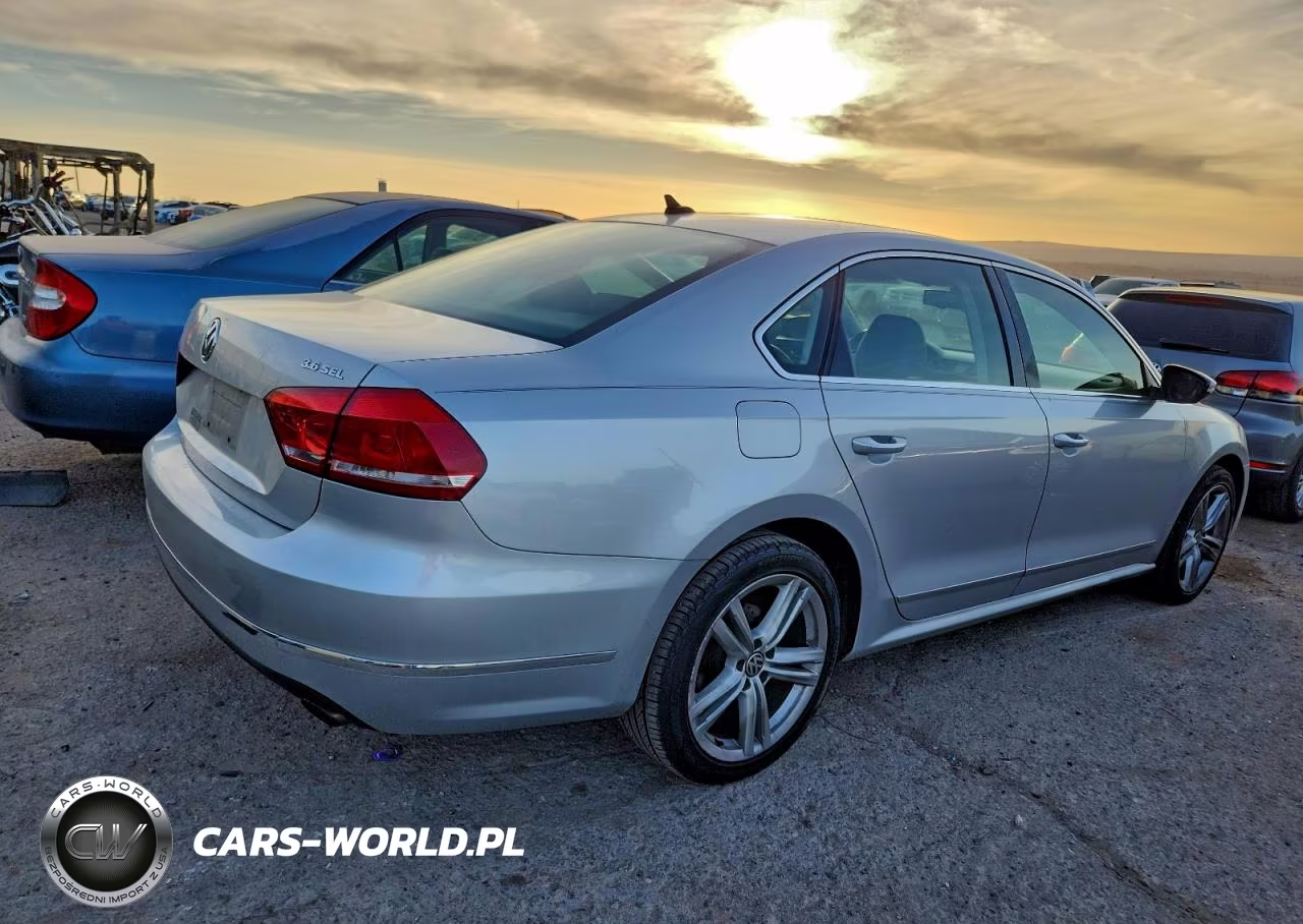 2012 Volkswagen Passat VIN:1VWCM7A37CC021575 - 3