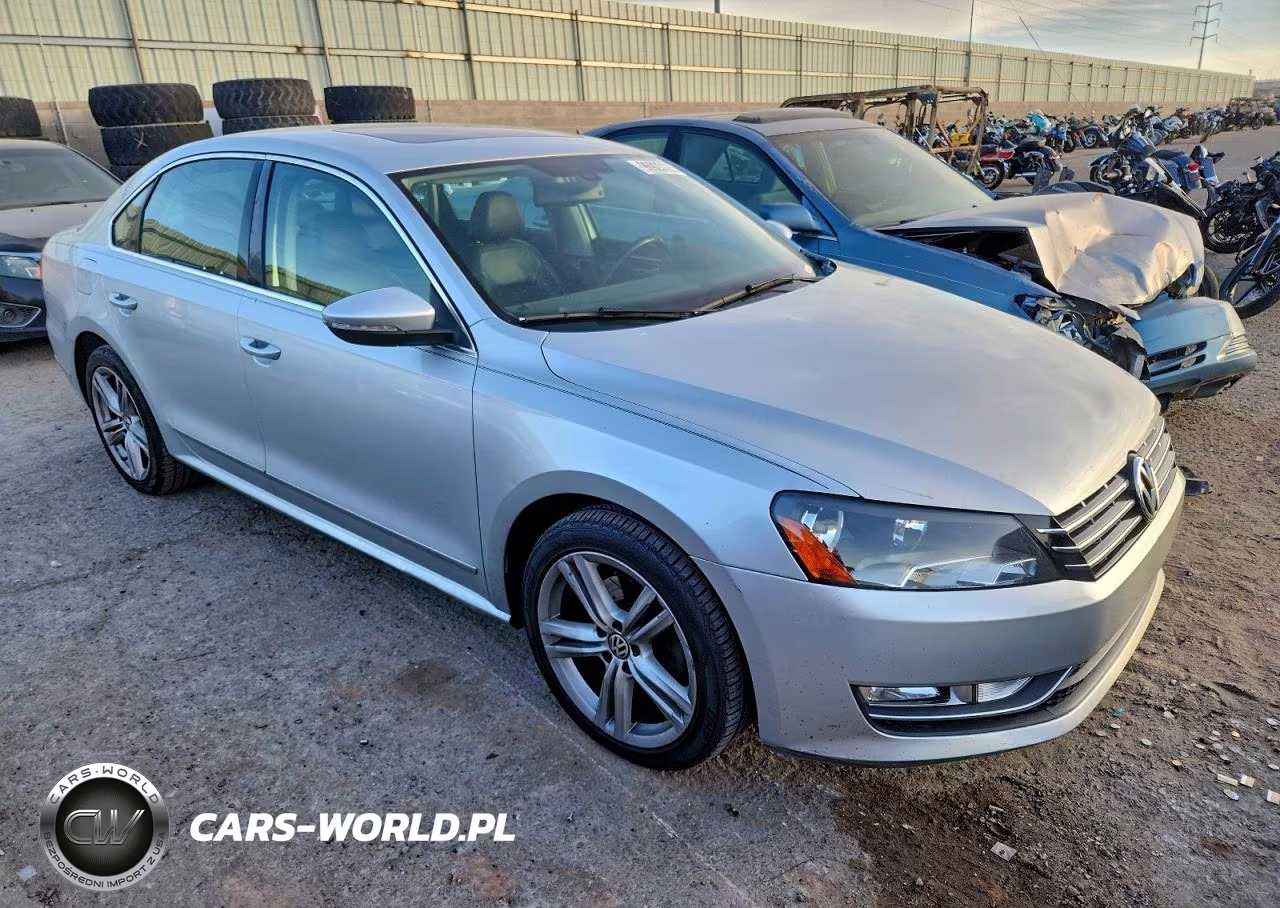 2012 Volkswagen Passat VIN:1VWCM7A37CC021575 - 4