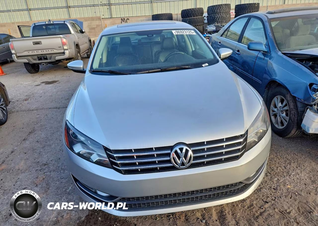 2012 Volkswagen Passat VIN:1VWCM7A37CC021575 - 5