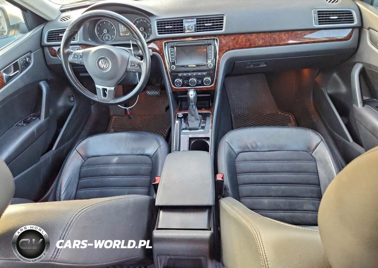 2012 Volkswagen Passat VIN:1VWCM7A37CC021575 - 8