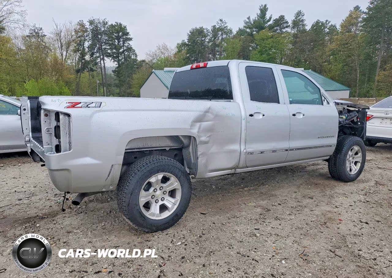 2018 Chevrolet Silverado K1500 Lt VIN:2GCVKREC4J1103936 - 3