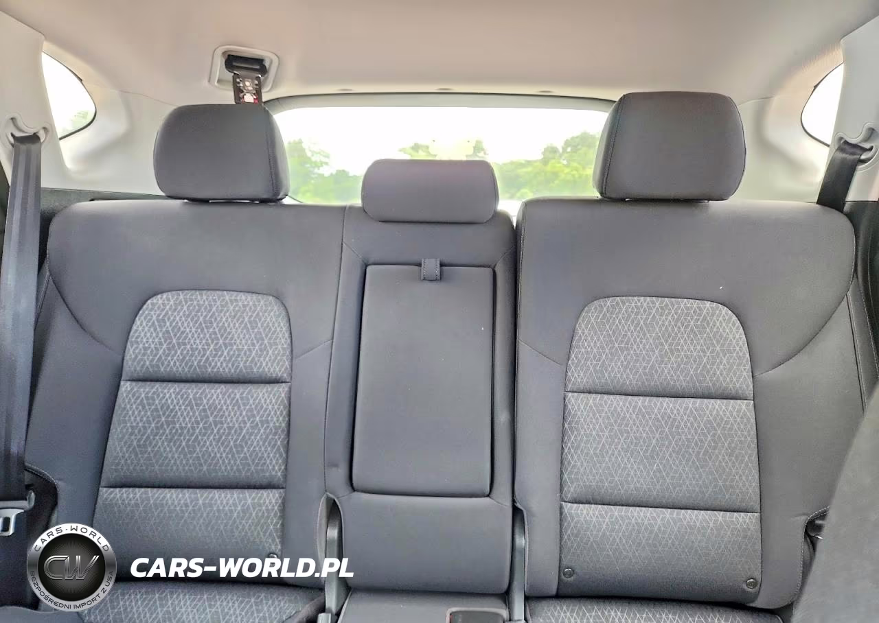 2018 Hyundai Tucson Se VIN:KM8J23A43JU635317 - 10