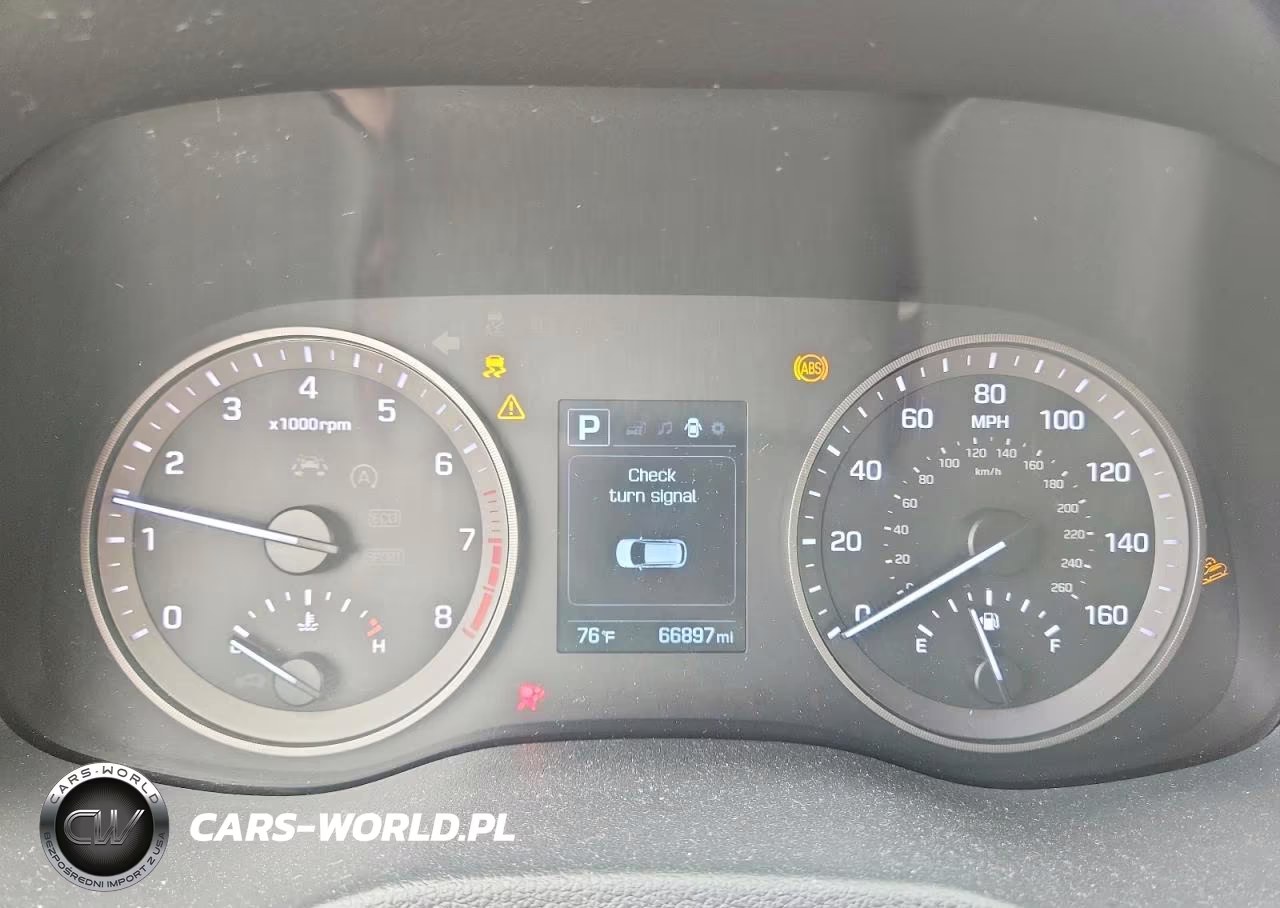 2018 Hyundai Tucson Se VIN:KM8J23A43JU635317 - 9