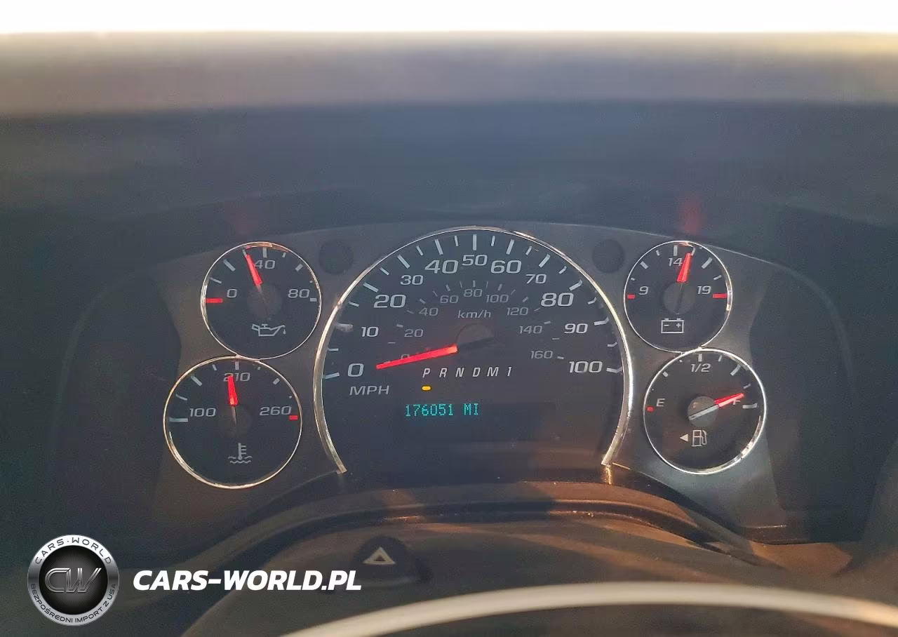 2019 GMC Savana G2500 VIN:1GTW7AFG8K1338405 - 9