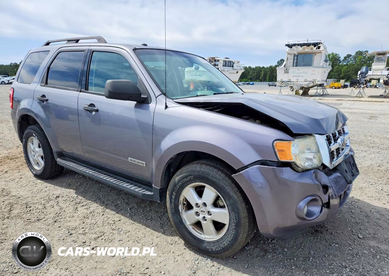 2008 Ford Escape Xlt VIN:1FMCU93148KC13636 - 4