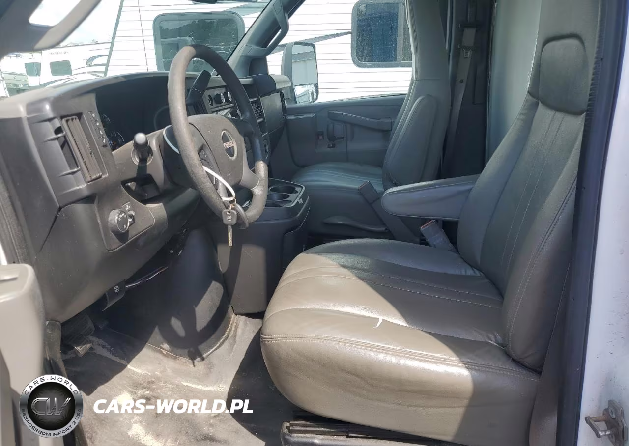 2018 GMC Savana Cutaway G3500 VIN:7GZ37SCG1JN002988 - 5