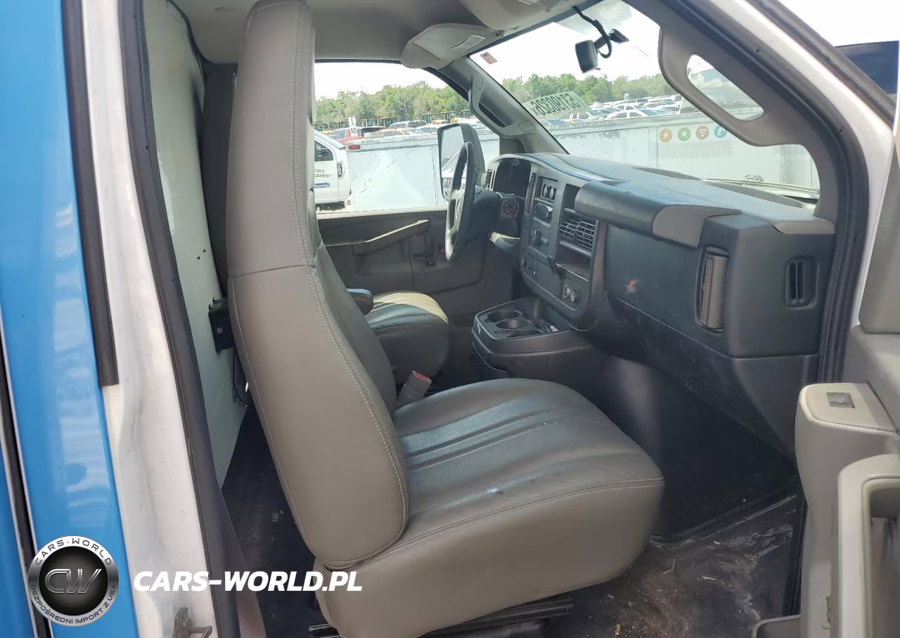 2018 GMC Savana Cutaway G3500 VIN:7GZ37SCG1JN002988 - 6