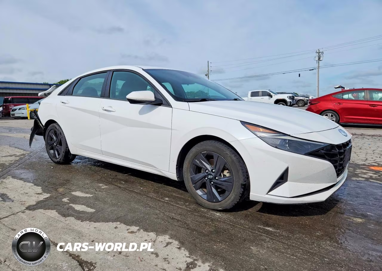2023 Hyundai Elantra Sel VIN:5NPLM4AG2PH103695 - 4