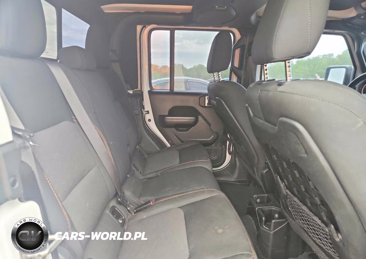 2021 Jeep Gladiator Mojave VIN:1C6JJTEG3ML583684 - 10