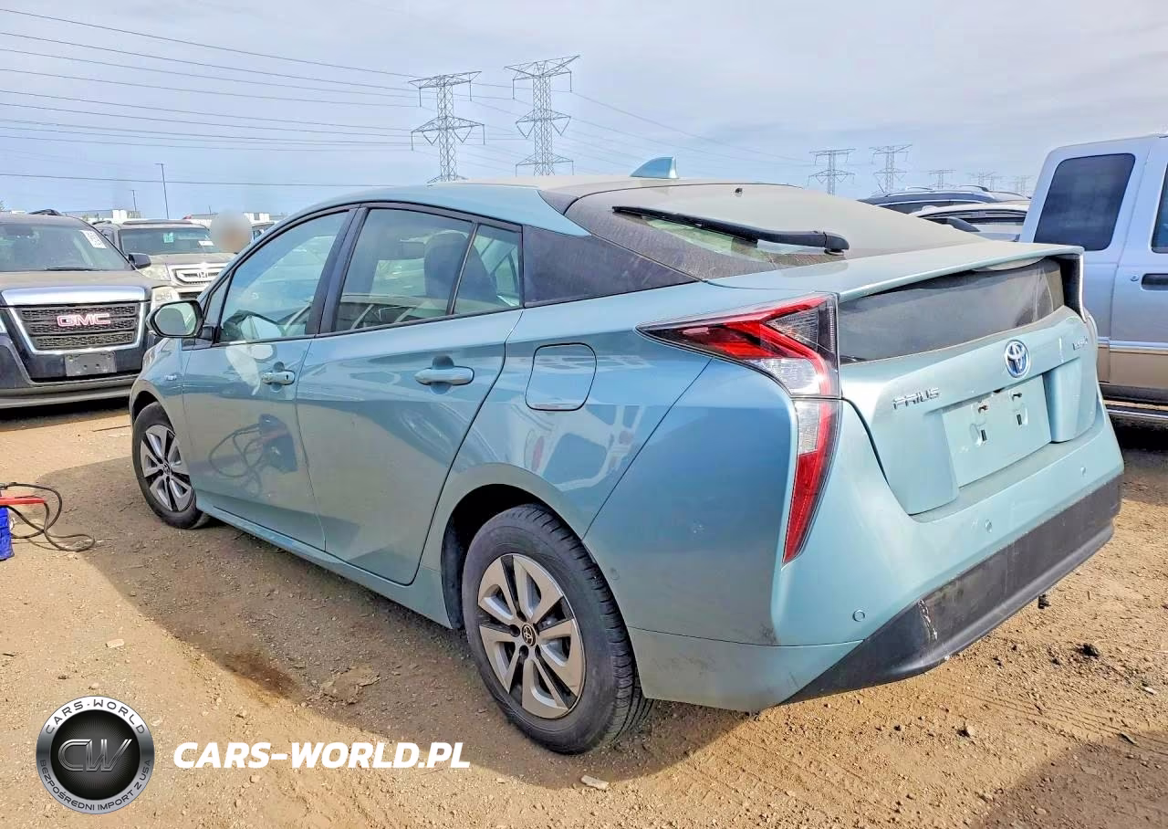2018 Toyota Prius Four VIN:JTDKARFU5J3061882 - 2